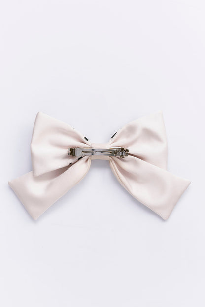 White Lie Ribbon Clip