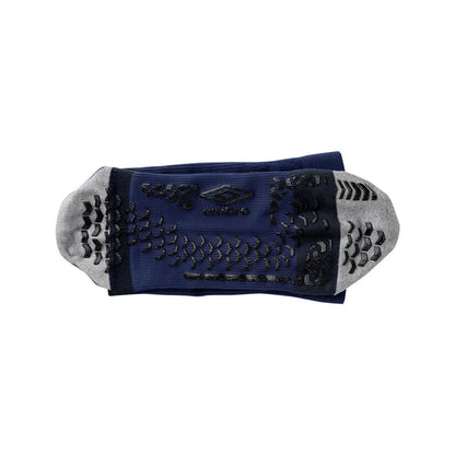 Umbro 防滑足球中筒襪
